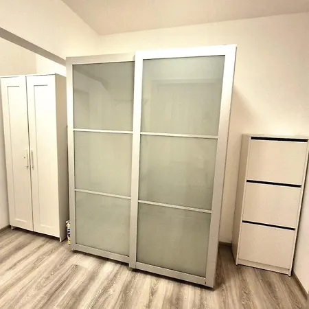 Nadherny V Ruzinove Daire *