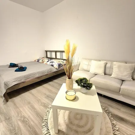 Nadherny V Ruzinove Daire *