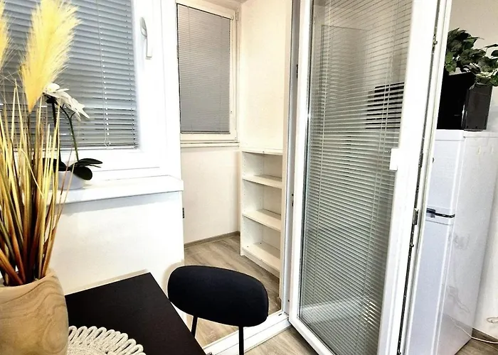 Nadherny V Ruzinove * Μπρατισλάβα